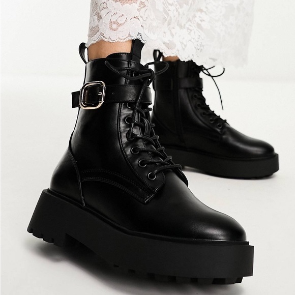 High top round toe lace up & side zip chunky heel boots. - Picture 2 of 6